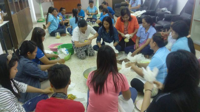 ภาพกิจกรรมโครงการแปรรูปผลิตภัณฑ์สินค้าทางการเกษตร