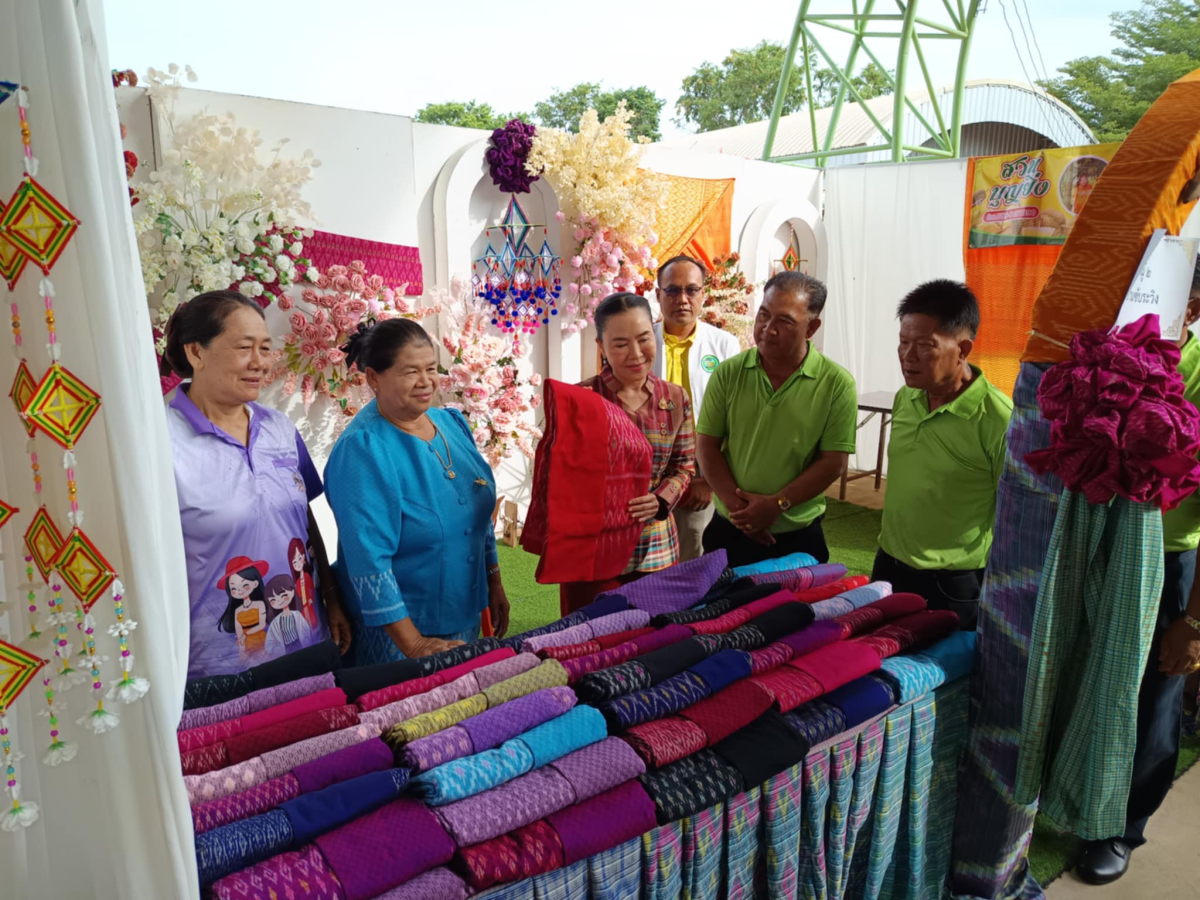 โครงการส่งเสริมอาชีพเกษตรกรและของดีตำบลลำเพียก
